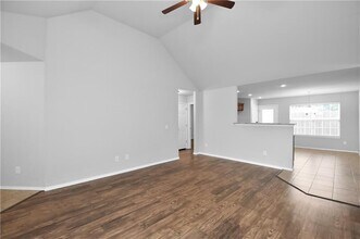 1240 Lariat Dr in Centerton, AR - Building Photo - Building Photo