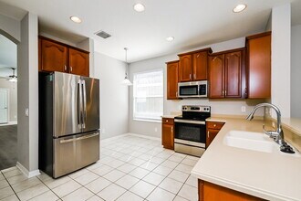 12611 Geneva Glade Dr in Riverview, FL - Building Photo - Building Photo