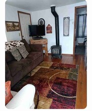 524 Elm St in Elko, NV - Building Photo - Building Photo