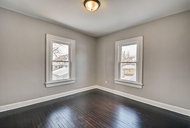 412 N Bradley Ave-Unit -2 in Indianapolis, IN - Building Photo - Building Photo