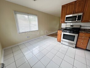 206 E Center St in Glenwood, IL - Building Photo - Building Photo