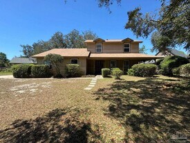 1017 Great Oaks Dr in Gulf Breeze, FL - Building Photo