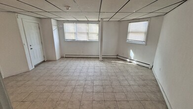 10 Marion St, Unit 1 in Boston, MA - Building Photo - Building Photo