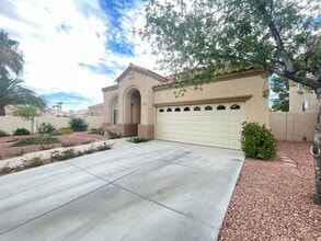 1692 Long Horizon Ln in Henderson, NV - Building Photo - Building Photo
