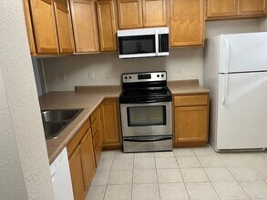 713 Broadmeadow Rd, Unit 103 in Rantoul, IL - Building Photo - Building Photo