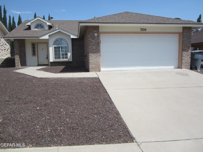 7728 Plaza Serena Rd in El Paso, TX - Building Photo - Building Photo