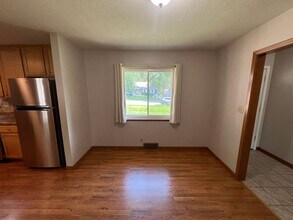 1701 NE 68th St in Kansas City, MO - Building Photo - Building Photo