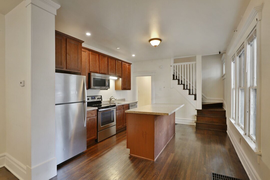 248 E Patterson Ave in Columbus, OH - Foto de edificio