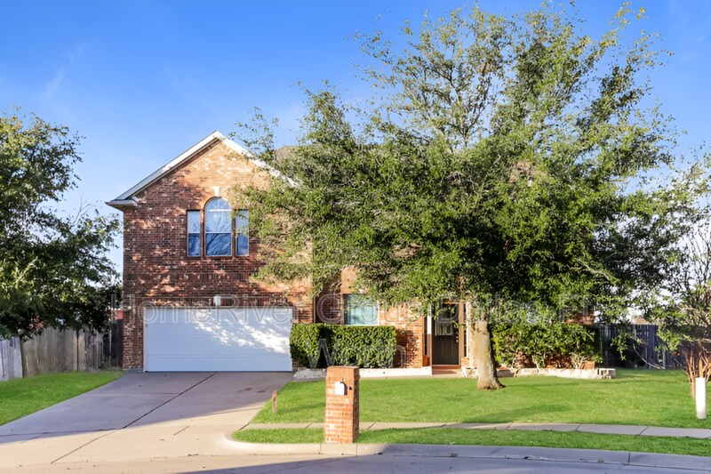 705 Champlain Ct in Midlothian, TX - Building Photo