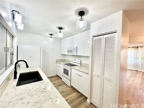47-696-696 Hui Kelu St in Kaneohe, HI - Building Photo - Building Photo