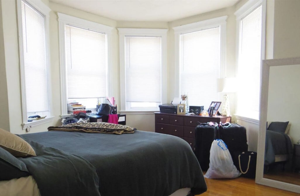 104 Warren St, Unit 23 in Boston, MA - Building Photo