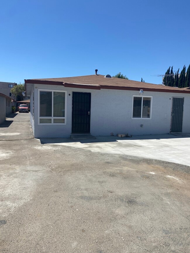 property at 14105 Yukon Ave
