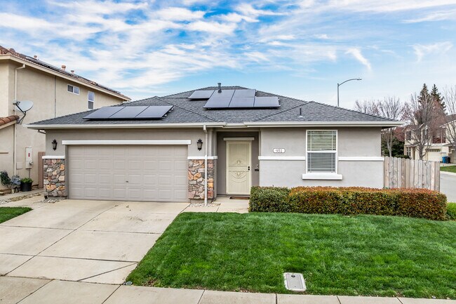 950 Heritage Way in Yuba City, CA - Building Photo - Building Photo