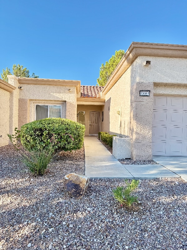 10065 Hemet Dr in Las Vegas, NV - Building Photo - Building Photo
