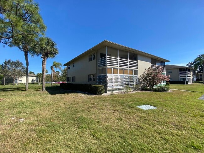 26 Lake Vista Trail in Port St. Lucie, FL - Building Photo - Building Photo
