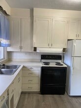 150 Crescent St, Unit 150 in Waltham, MA - Building Photo - Building Photo