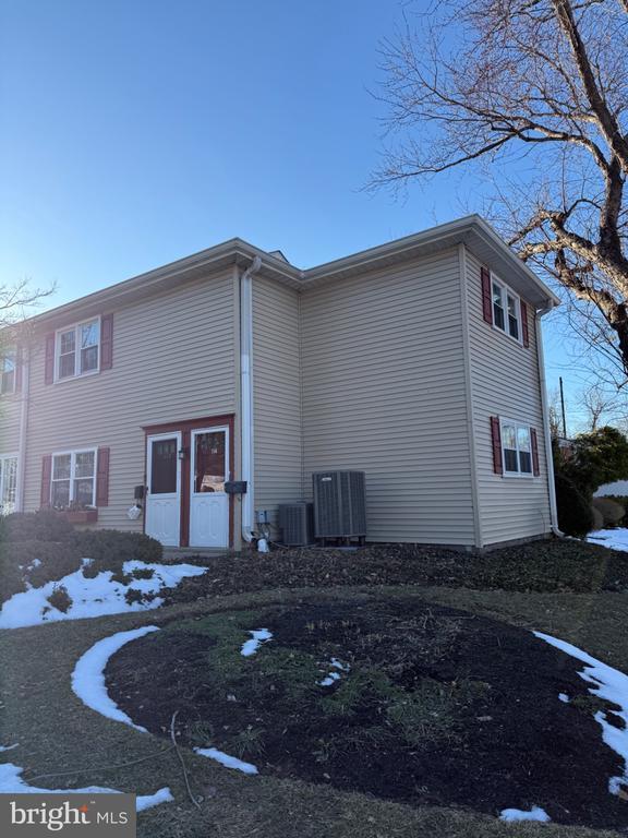 114 Yardley Commons in Yardley, PA - Building Photo - Building Photo