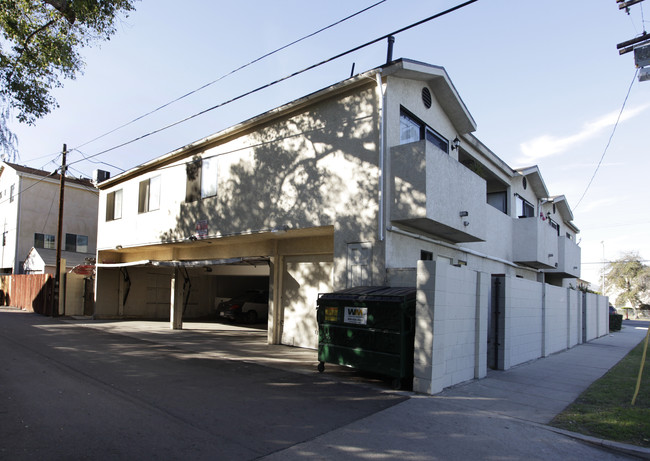 12236 Vanowen St in North Hollywood, CA - Building Photo - Building Photo