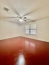 1315 Delmar St in San Marcos, TX - Building Photo - Building Photo