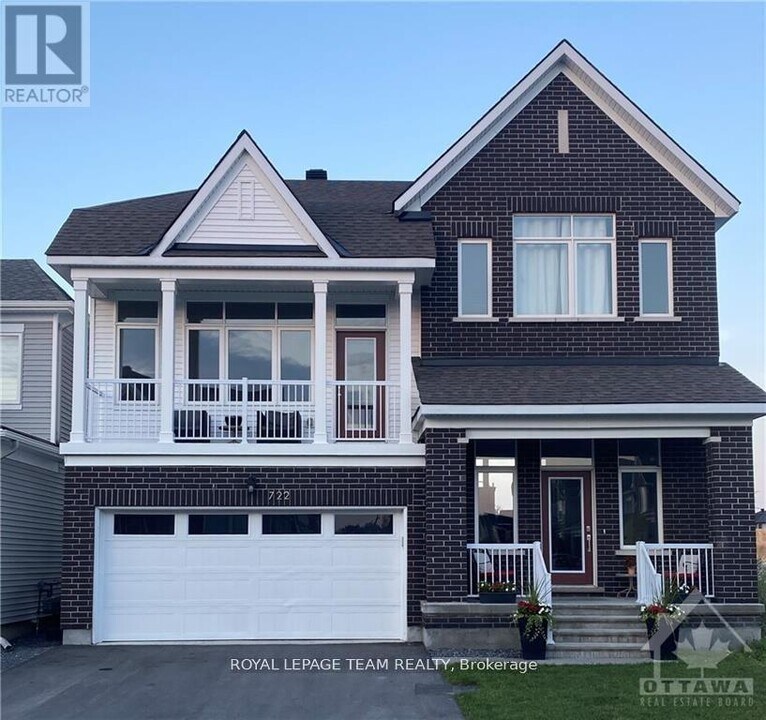 722 Vennecy Ter in Ottawa, ON - Building Photo