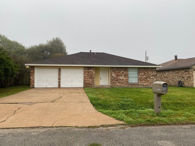 property at 1140 Greencroft St