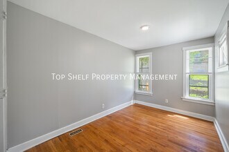 719 19th St in Des Moines, IA - Foto de edificio - Building Photo