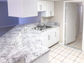 2510 E Curtis St in Tampa, FL - Building Photo - Building Photo