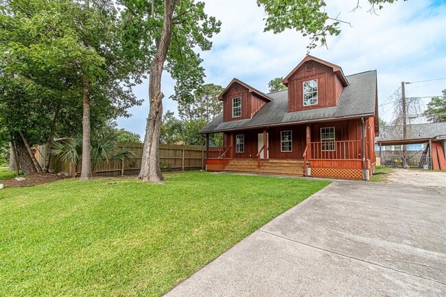 property at 5010 Elm St