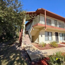 108 Lacosta Ln in Daytona Beach, FL - Building Photo - Building Photo