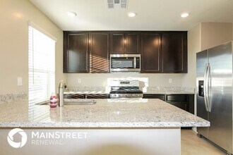 3939 S 82nd Dr in Phoenix, AZ - Foto de edificio - Building Photo