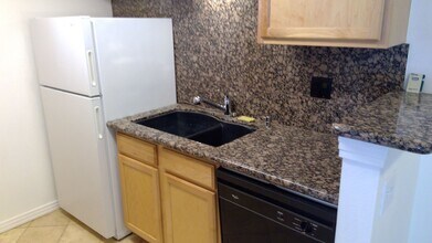 908 S Walden Way in Aurora, CO - Building Photo - Building Photo