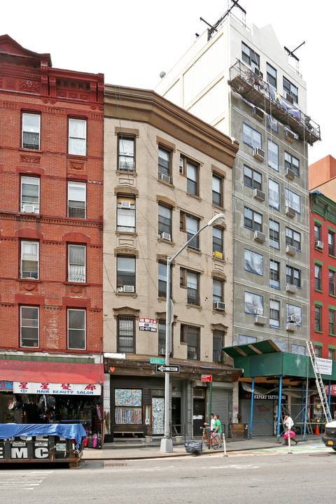 143 Division St in New York, NY - Foto de edificio