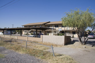 The Duff Apartments in Phoenix, AZ - Building Photo - Building Photo