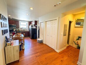 2634 W Glenlake Ave in Chicago, IL - Building Photo - Building Photo