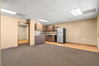 1 Woodland Ave in Kimberling City, MO - Foto de edificio - Building Photo