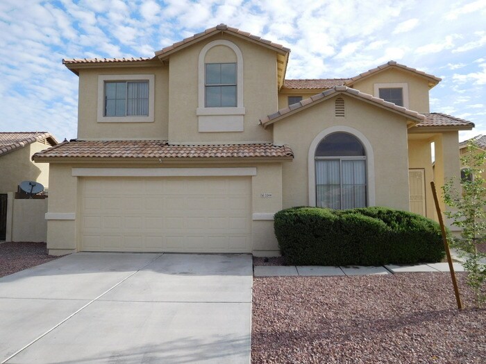 3344 E Warbler Rd in Gilbert, AZ - Building Photo