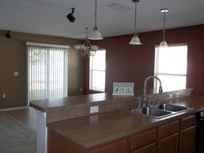 1745 Strathmore Cir in Mount Dora, FL - Building Photo - Building Photo