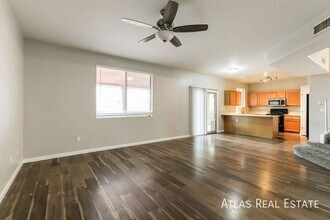 10237 E Desert Skyline Way in Tucson, AZ - Foto de edificio - Building Photo