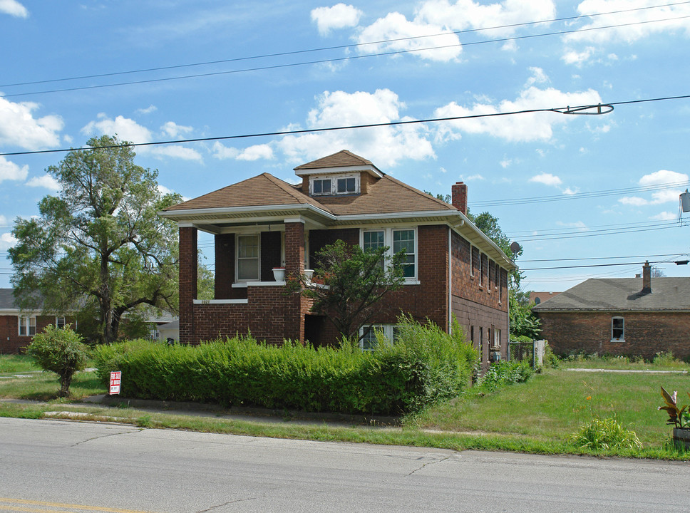 1021 W 11th Ave in Gary, IN - Building Photo