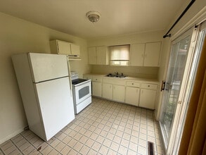 2169 Williamson Ave in Burton, MI - Building Photo - Building Photo