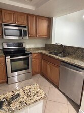 2093 Pine Isle Ln in Naples, FL - Building Photo - Building Photo