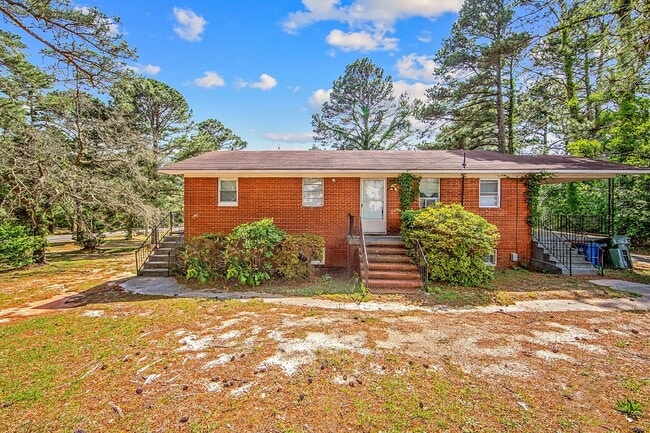 property at 4305 Rosehill Rd