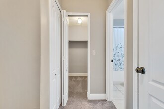 1901 Indian River Blvd in Vero Beach, FL - Building Photo - Building Photo