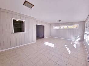 1163 Churchill Rd in Lyndhurst, OH - Building Photo - Building Photo