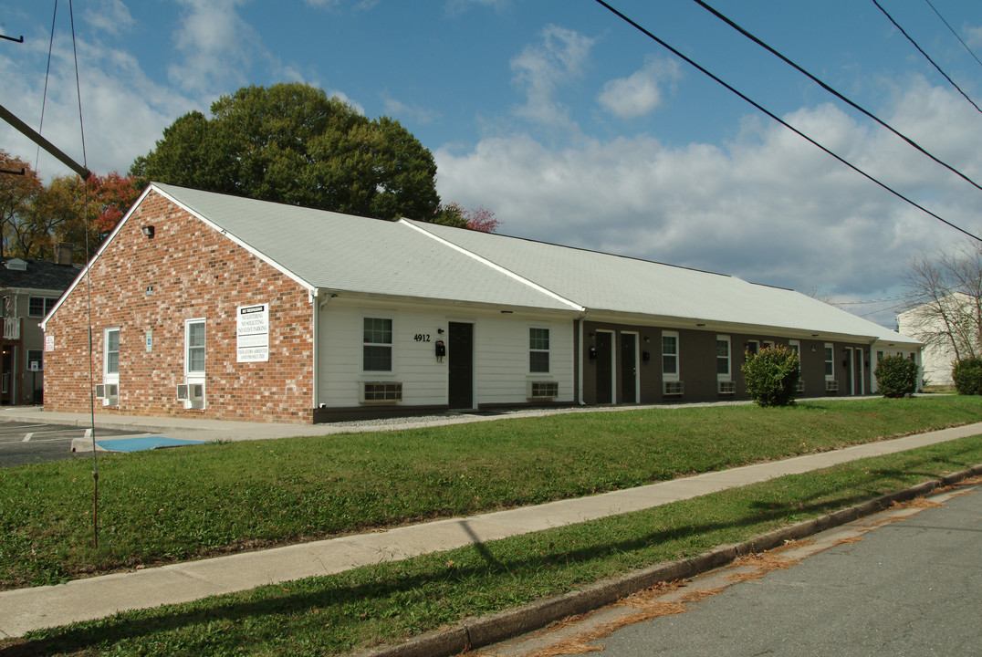 4912-4916 Old Brook Rd in Richmond, VA - Building Photo