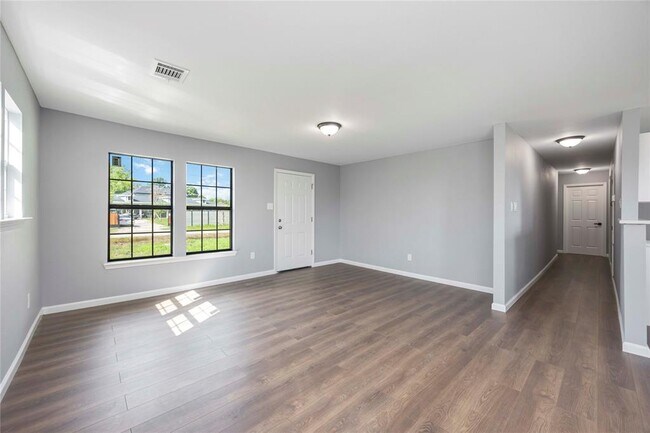 711 Rosen Ave in Rosharon, TX - Building Photo - Building Photo