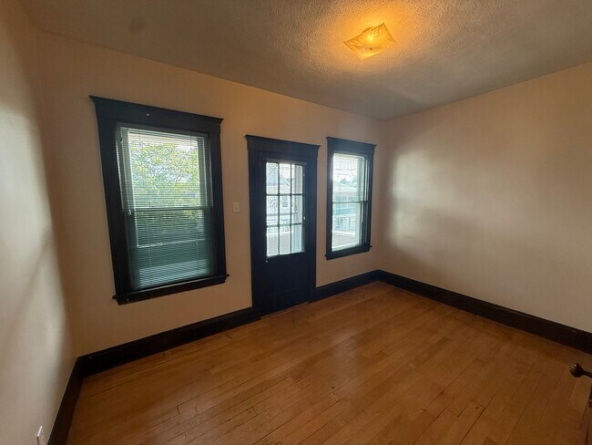 61 Frederick Ave, Unit 61 in Medford, MA - Building Photo - Building Photo