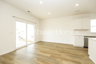 3919 Natchez Trace Pkwy in Columbia, TN - Building Photo - Building Photo