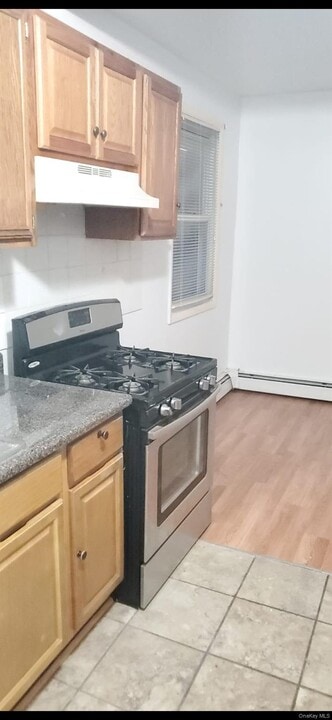 61 Vineyard Ave in Yonkers, NY - Building Photo