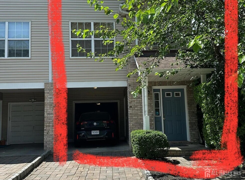 1 44th St in Maplewood, NJ - Building Photo